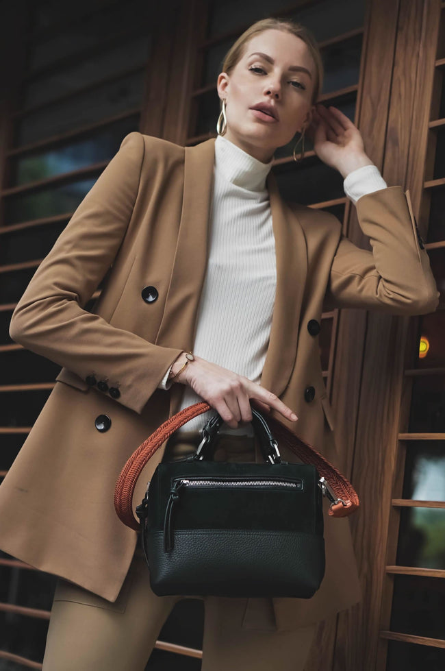 gabriella-bjersland-as-seen-on-luxury-handbags-13