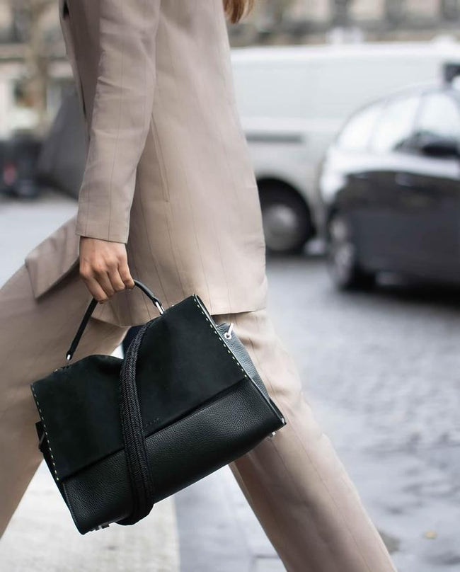 sindi-arifi-as-seen-on-luxury-handbags-20_700x_7832b7dd-e4f3-46f4-bcc8-cda55c441534